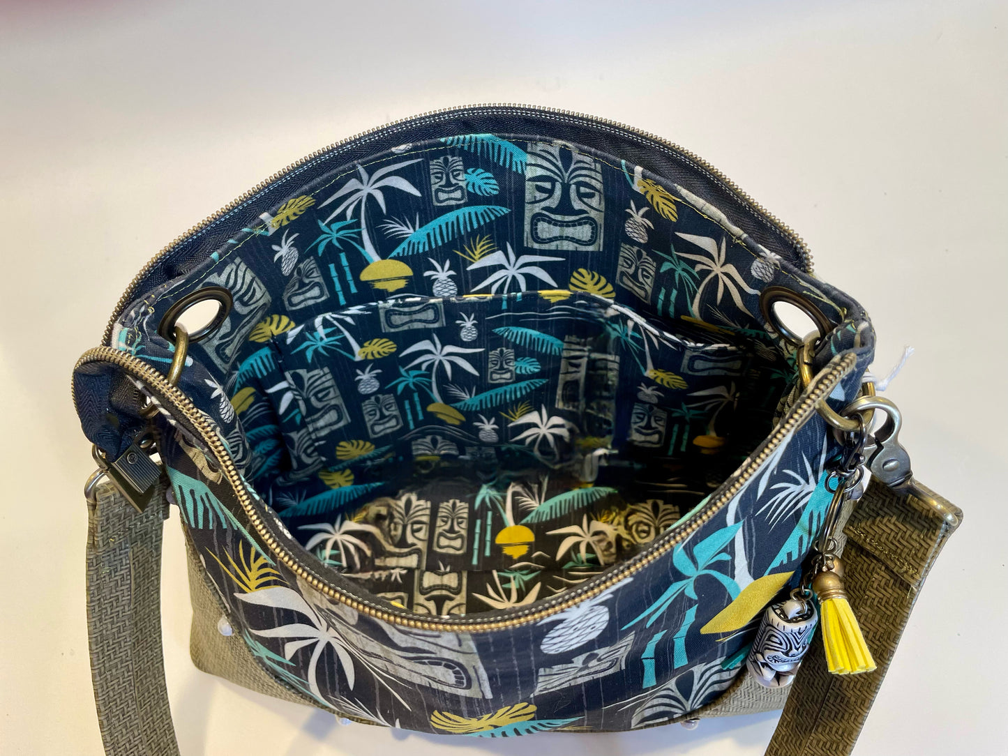 Tiki Butt shoulder bag
