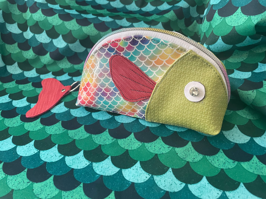 Bartollo Fish Pouch