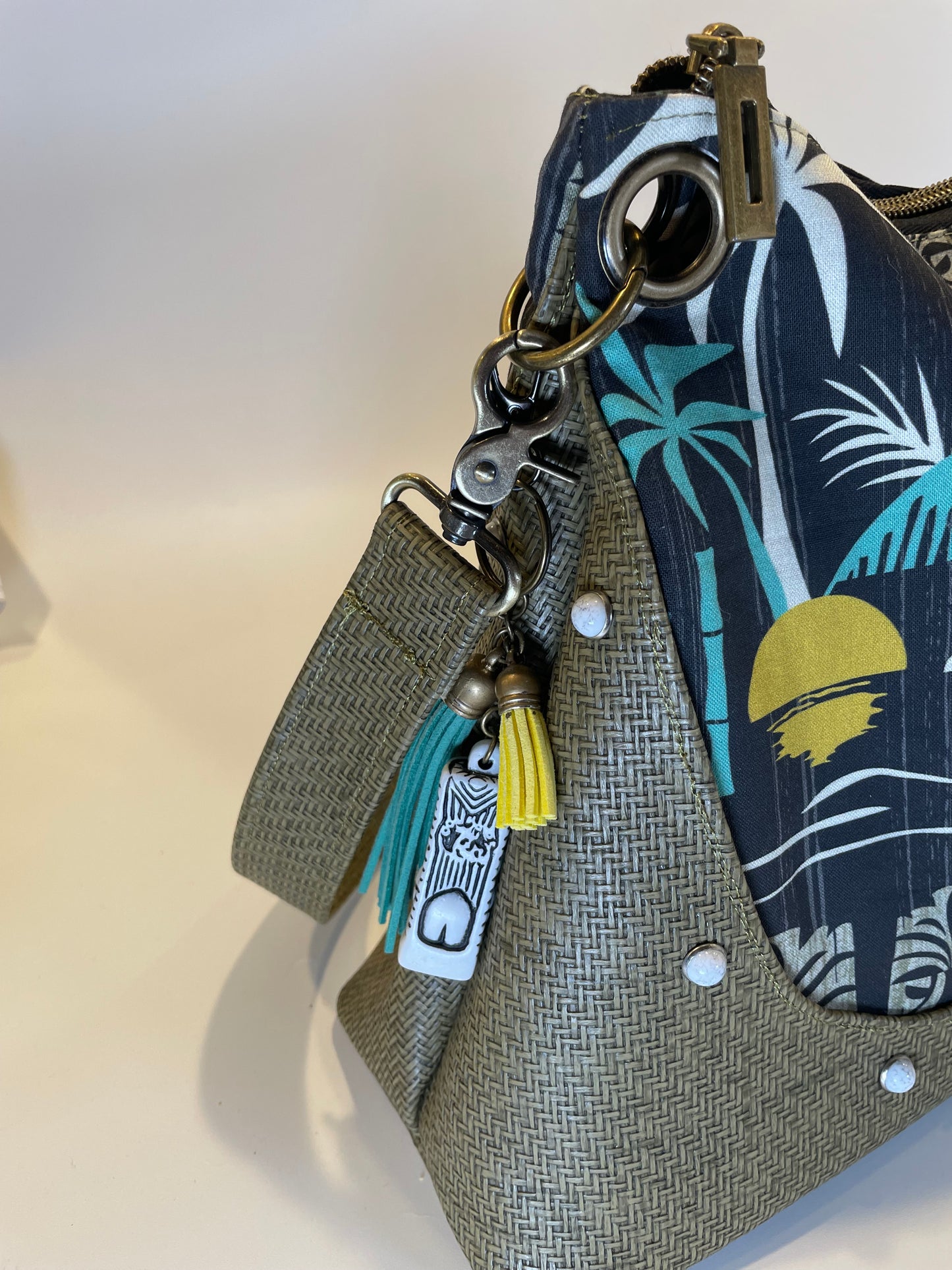 Tiki Butt shoulder bag